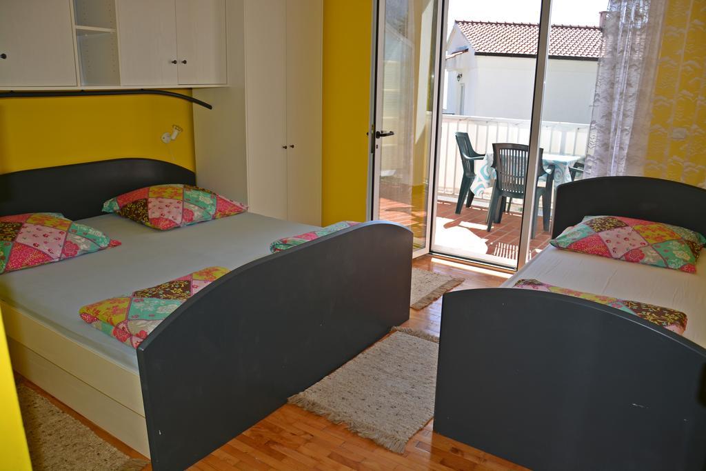 Apartments Gareta Gradac  Room photo